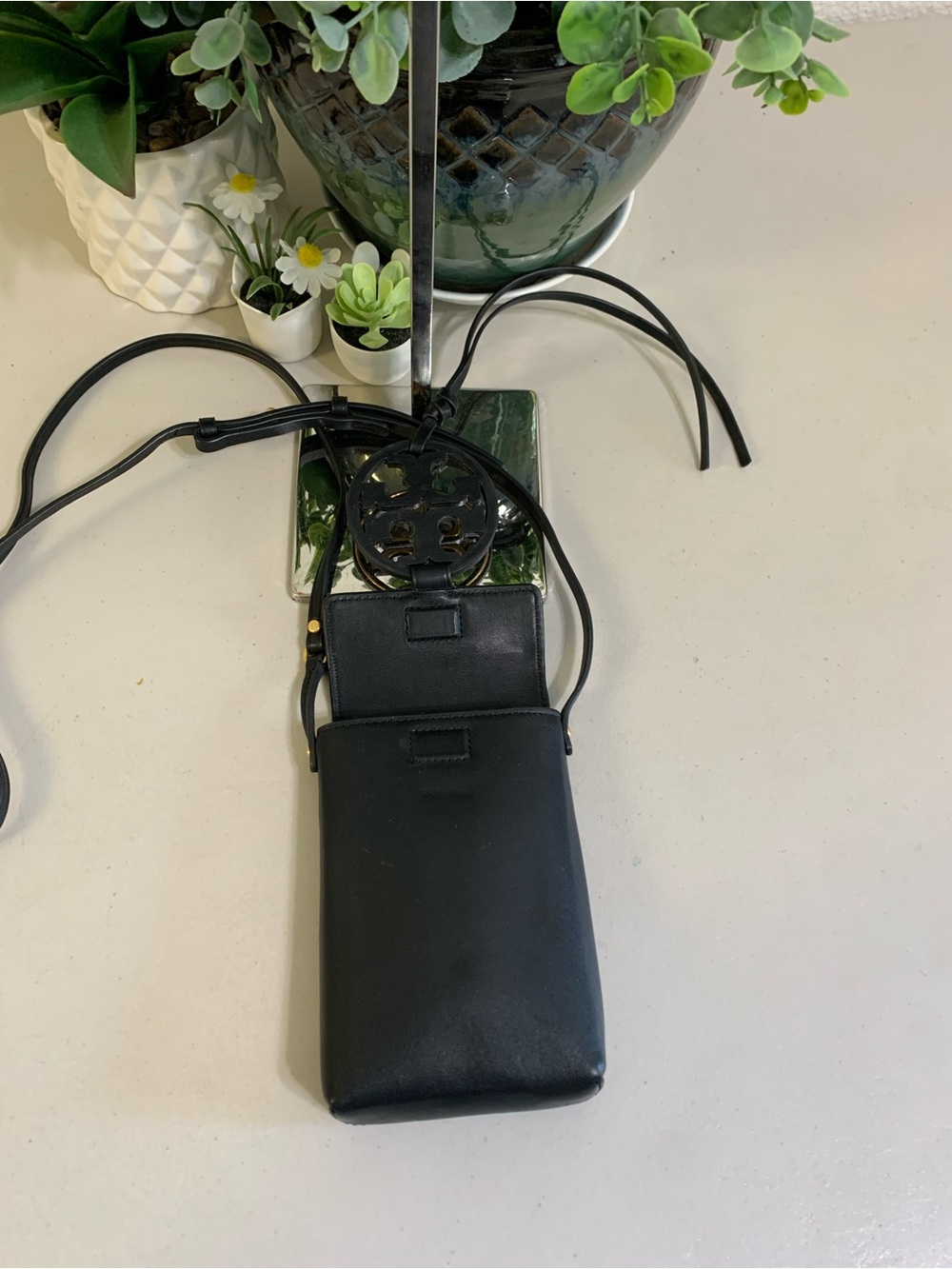 Tory Burch Black Leather Crossbody Phone Bag with Gold Emblem - Picture 7 of 9